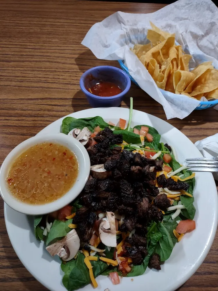 Spinach Salad with the Beef Fajita Choice